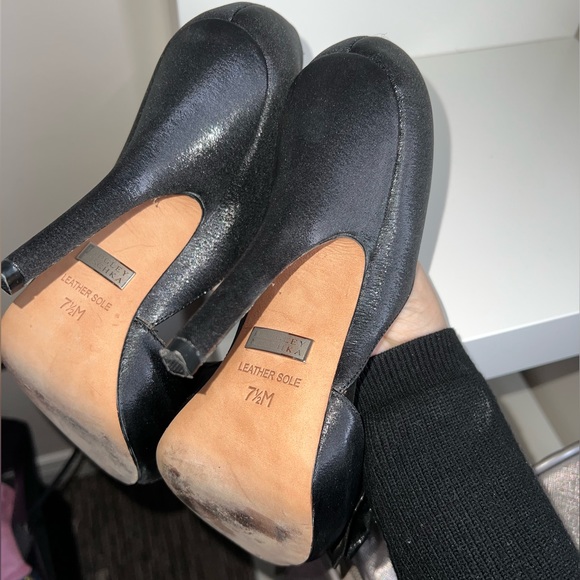 Badgley Mischka black heels - Picture 9 of 9